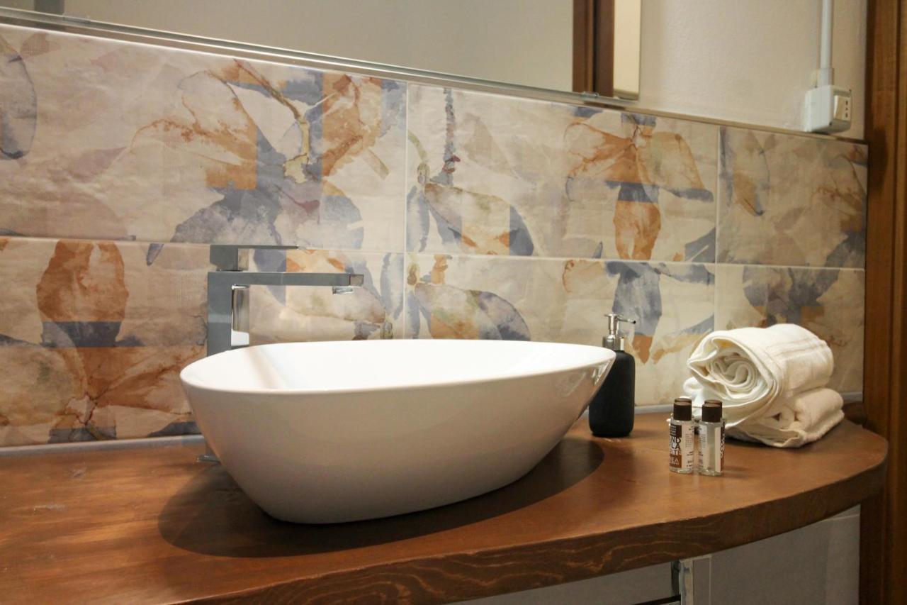 Loft Sottolalbero Apartment Milan Luaran gambar